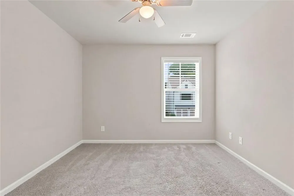 5052 Silver Fox Road Oakwood, GA 30566