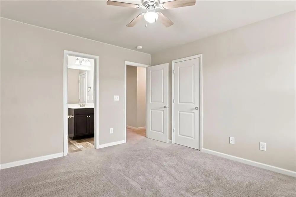 5052 Silver Fox Road Oakwood, GA 30566