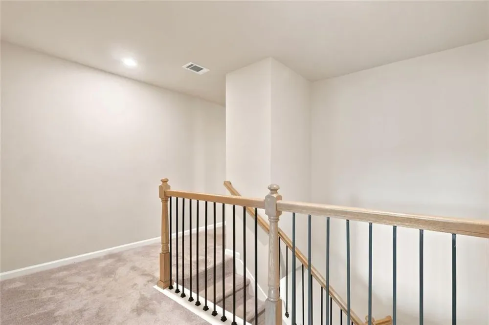 5052 Silver Fox Road Oakwood, GA 30566