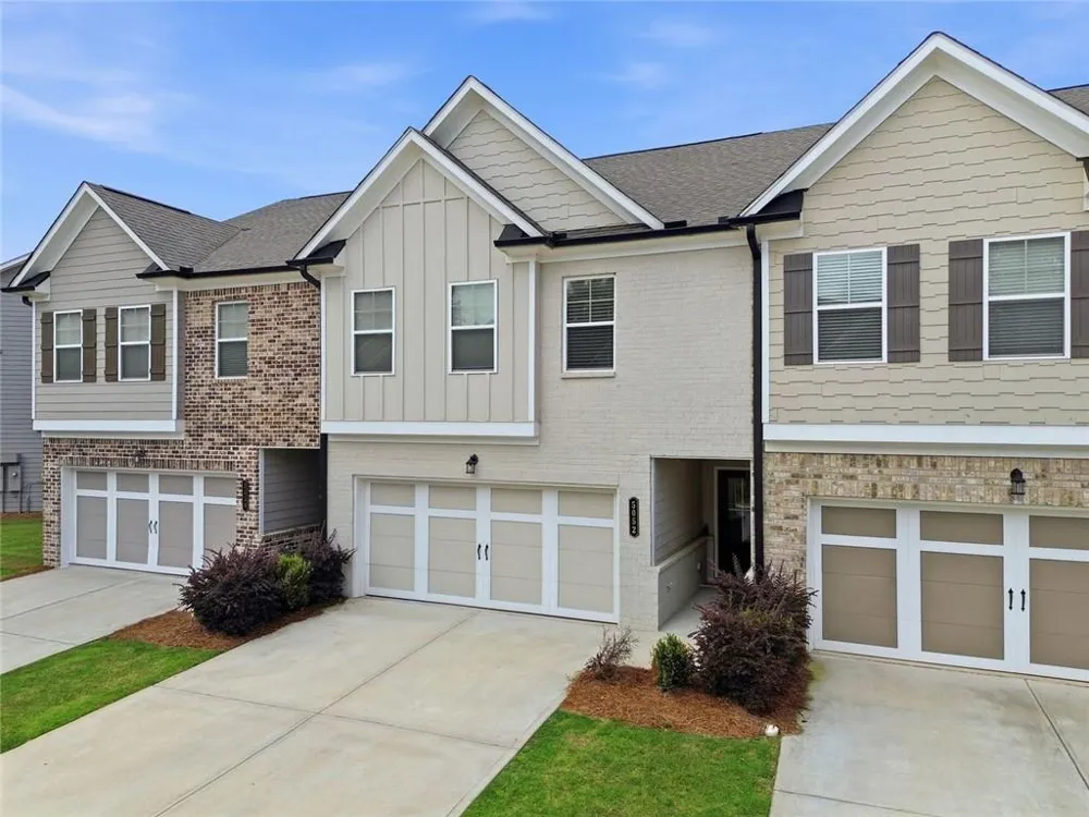 5052 Silver Fox Road Oakwood, GA 30566