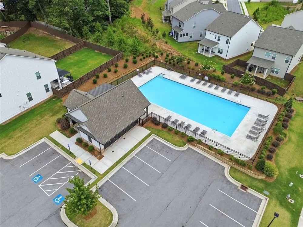 5052 Silver Fox Road Oakwood, GA 30566