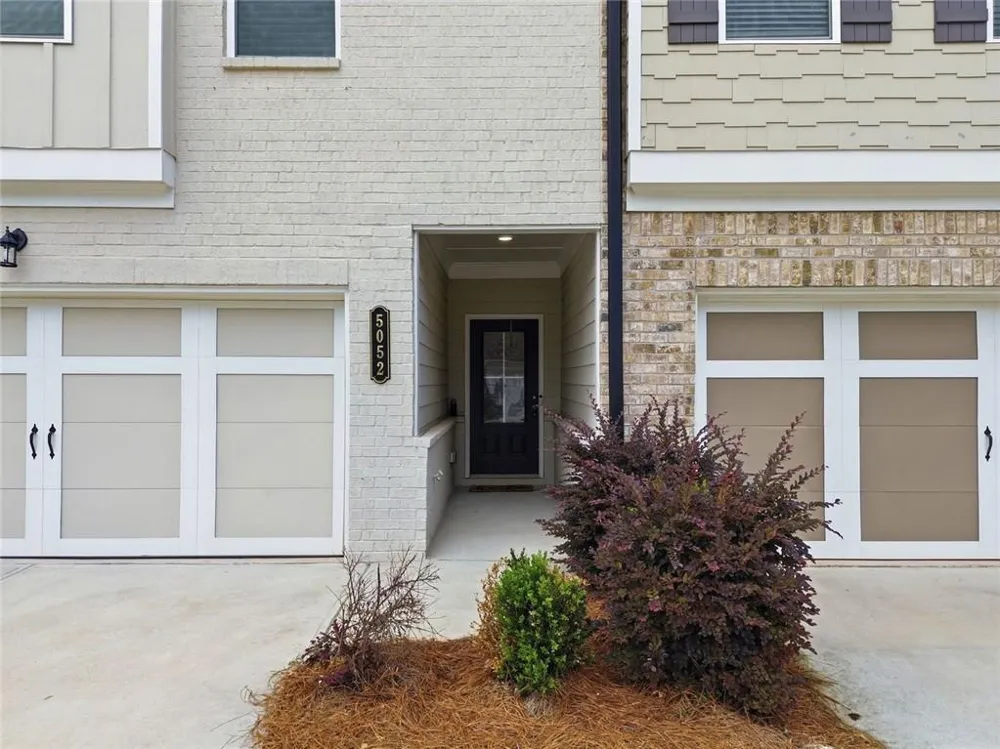 5052 Silver Fox Road Oakwood, GA 30566