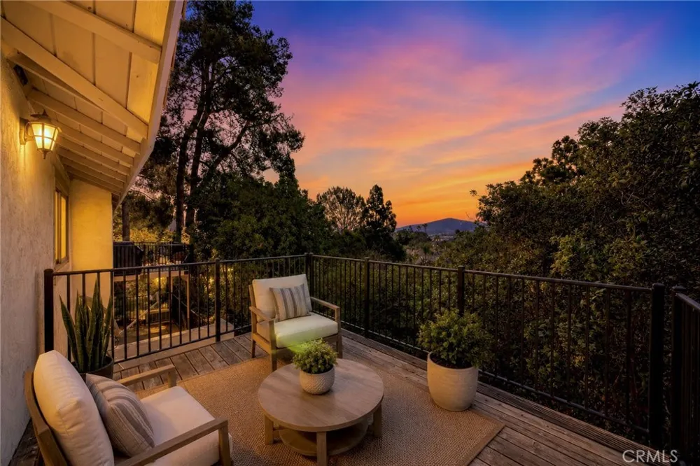 6571 Camino Capistrano Carlsbad, CA 92009