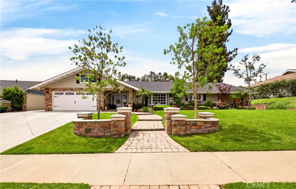 1448 W Domingo Road Fullerton, CA 92833