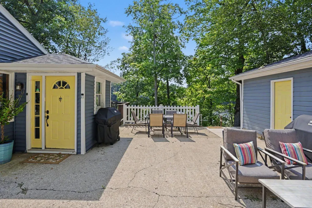 11628 S Lake Chapin Road Berrien Township, MI 49103