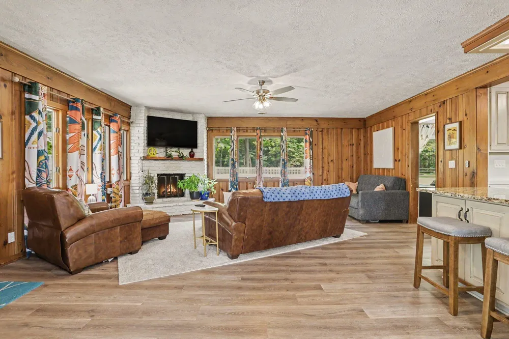 11628 S Lake Chapin Road Berrien Township, MI 49103