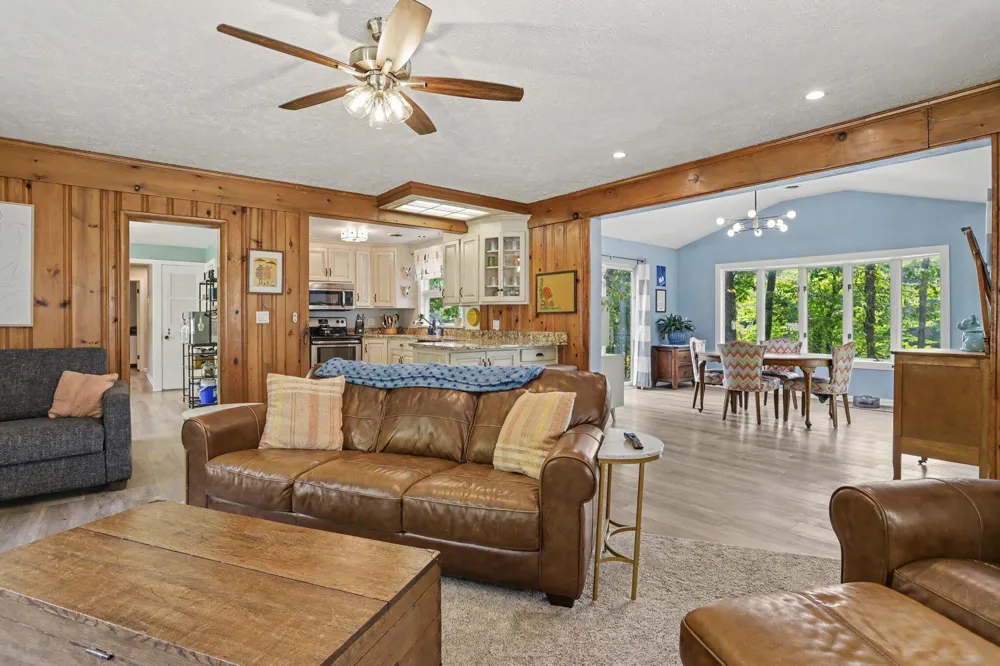 11628 S Lake Chapin Road Berrien Township, MI 49103