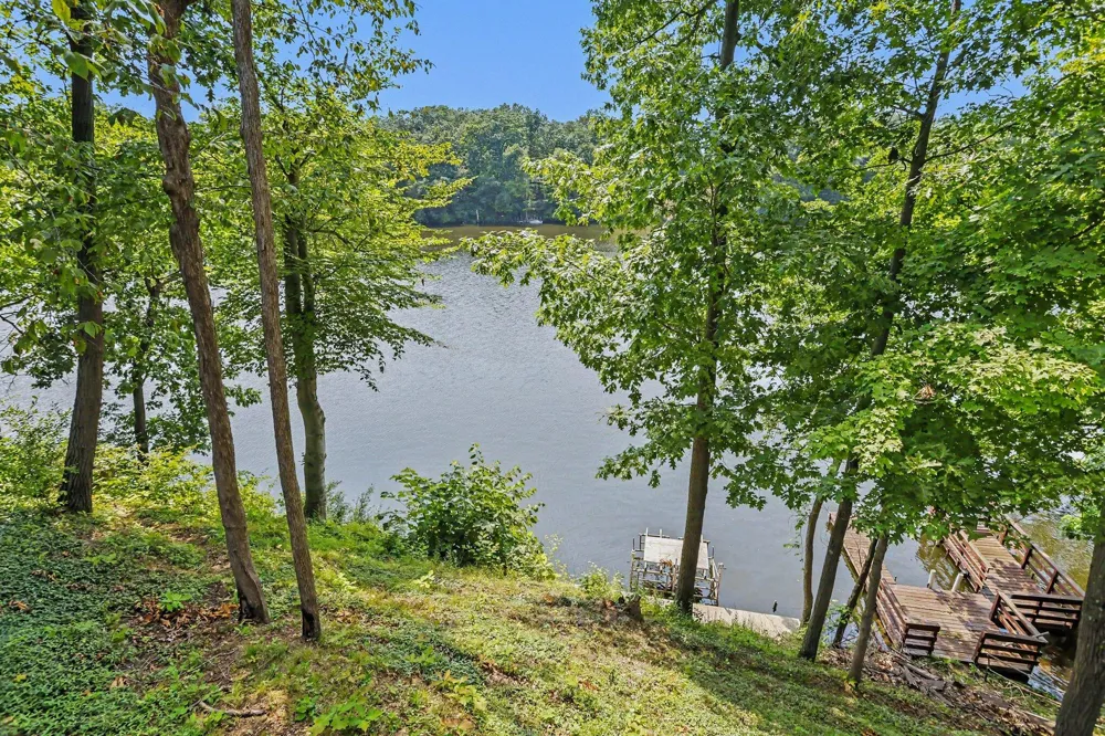 11628 S Lake Chapin Road Berrien Township, MI 49103
