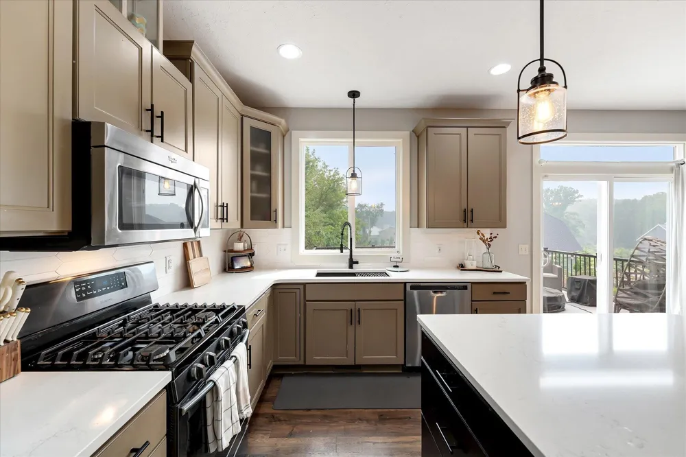 8911 Hopewell Drive NE Algoma Township, MI 49341