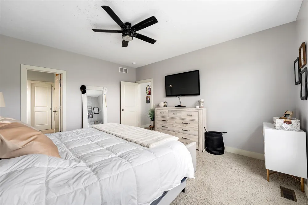 8911 Hopewell Drive NE Algoma Township, MI 49341
