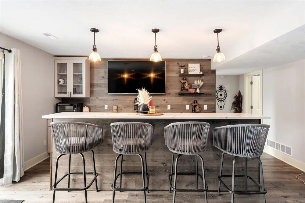 8911 Hopewell Drive NE Algoma Township, MI 49341