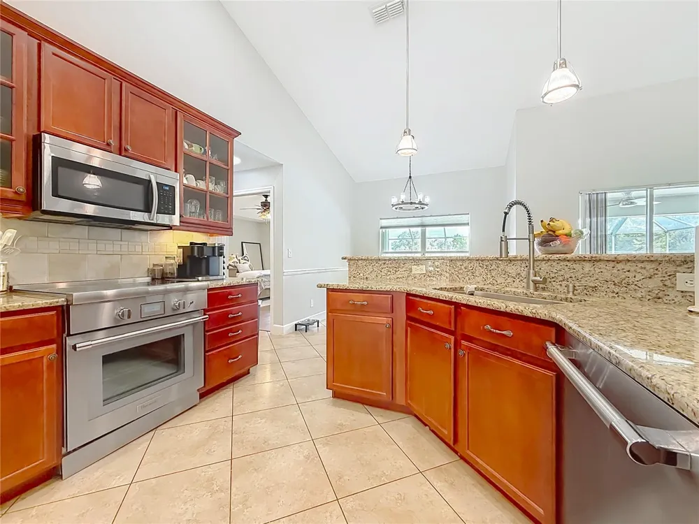3245 NW 137TH PLACE Reddick, FL 32686