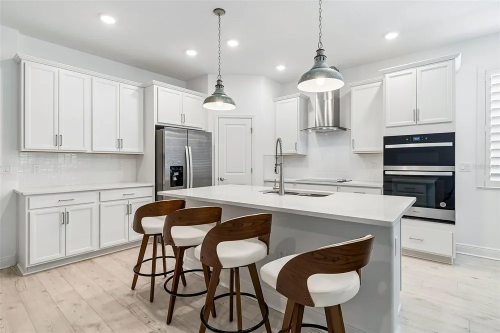 283 SAND CRANE WAY Tarpon Springs, FL 34689