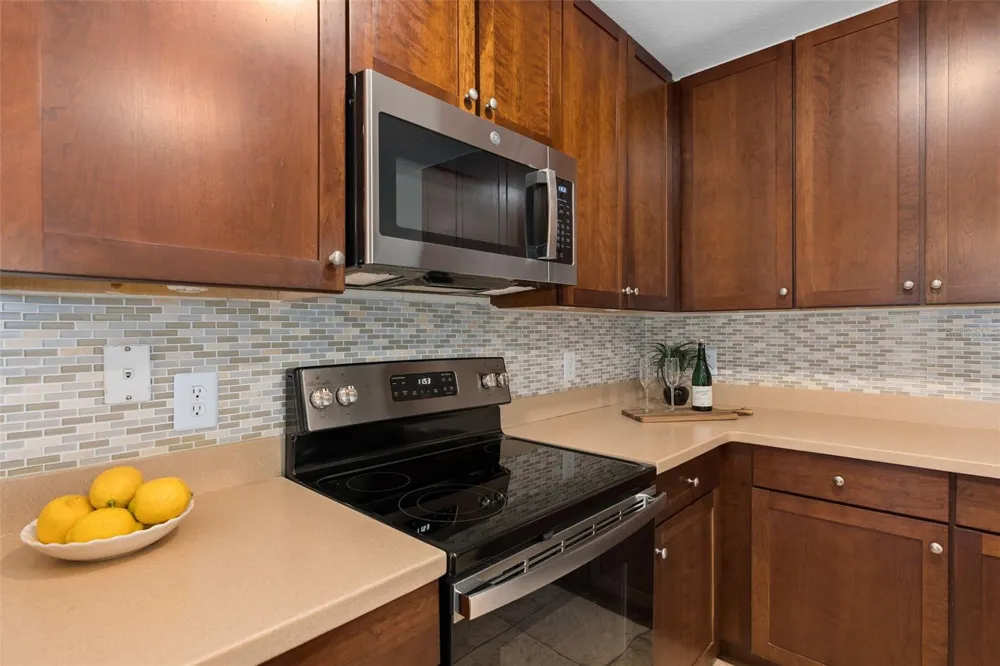 6058 TIVOLI GARDENS BOULEVARD Orlando, FL 32829