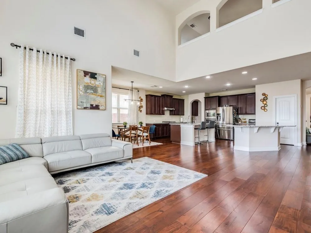 5720 Viejo Drive Austin, TX 78738