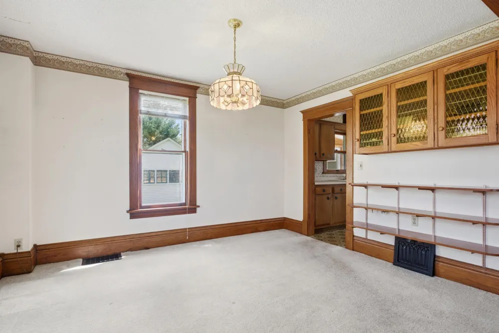 827 7th Avenue SW Faribault, MN 55021