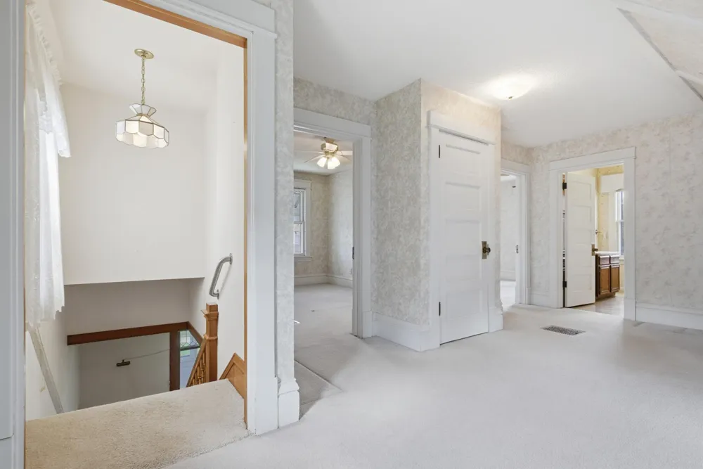 827 7th Avenue SW Faribault, MN 55021