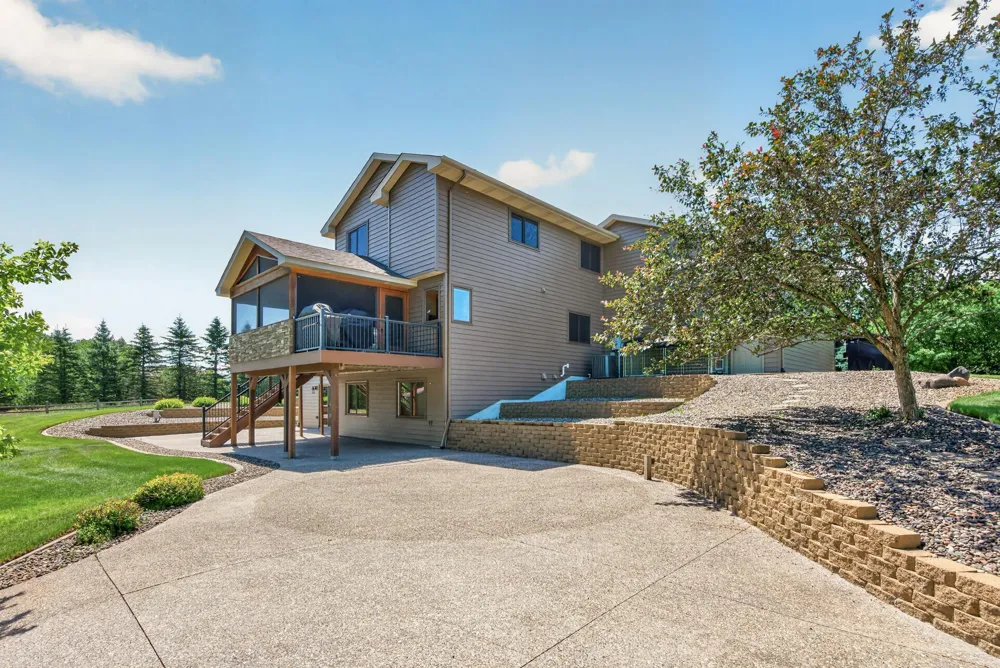 22617 Washington Court NE East Bethel, MN 55011