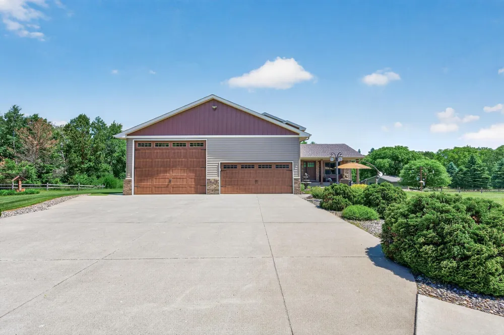 22617 Washington Court NE East Bethel, MN 55011