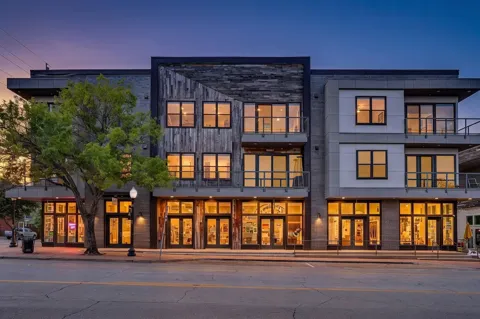 1455 W Magnolia Avenue #203