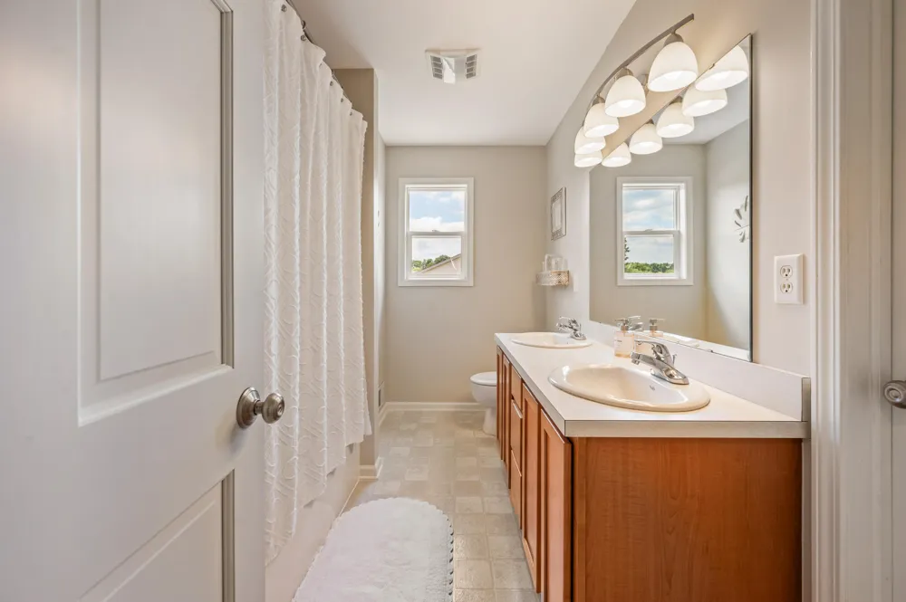 2103 Winston View Drive Cedar Springs, MI 49319