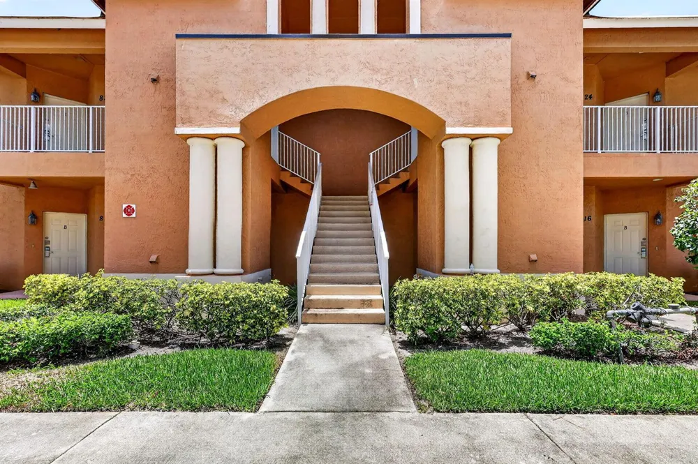 8326 Mulligan Circle #2123 Port St. Lucie, FL 34986