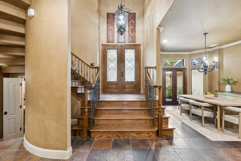 9 Eagle Point #A Azle, TX 76020