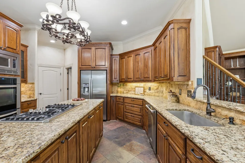 9 Eagle Point #A Azle, TX 76020