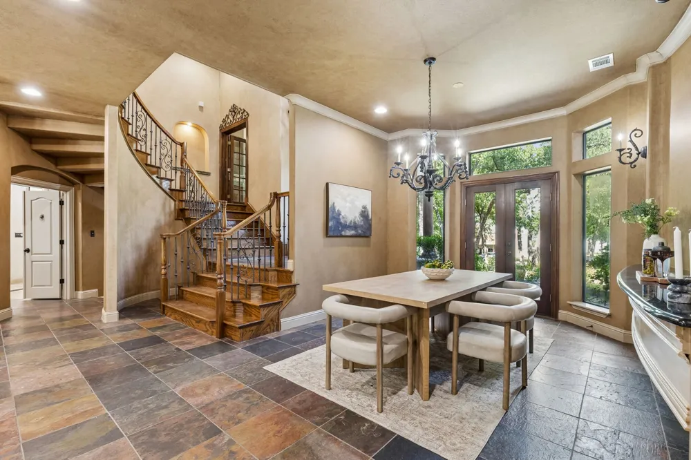 9 Eagle Point #A Azle, TX 76020