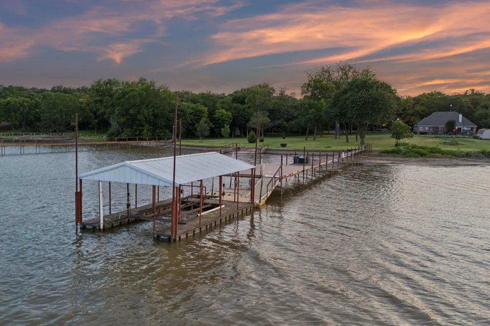 9 Eagle Point #A Azle, TX 76020