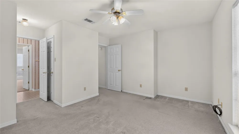 2011 Wickersham Drive Huntsville, TX 77340
