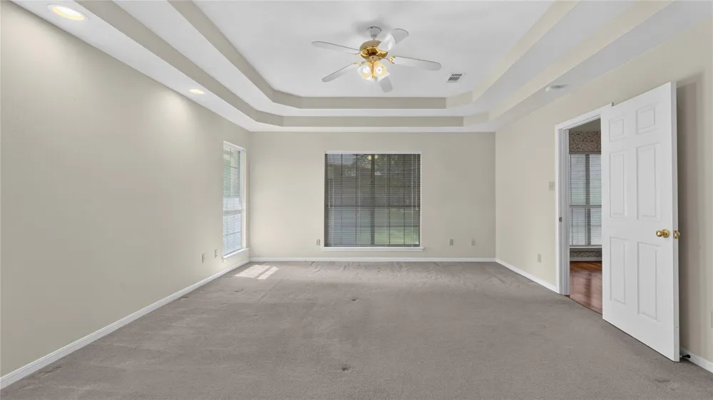 2011 Wickersham Drive Huntsville, TX 77340