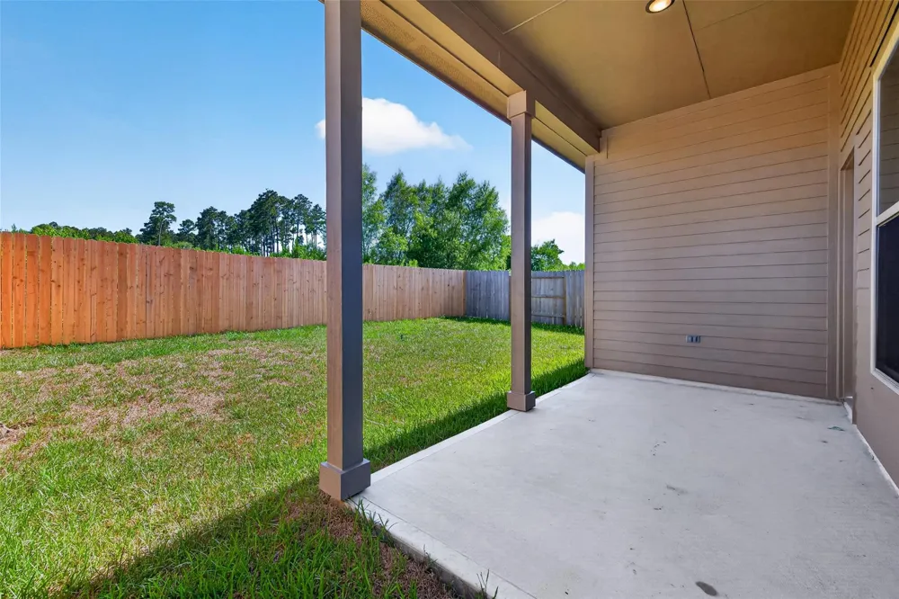 40757 Mostyn Lake Magnolia, TX 77354