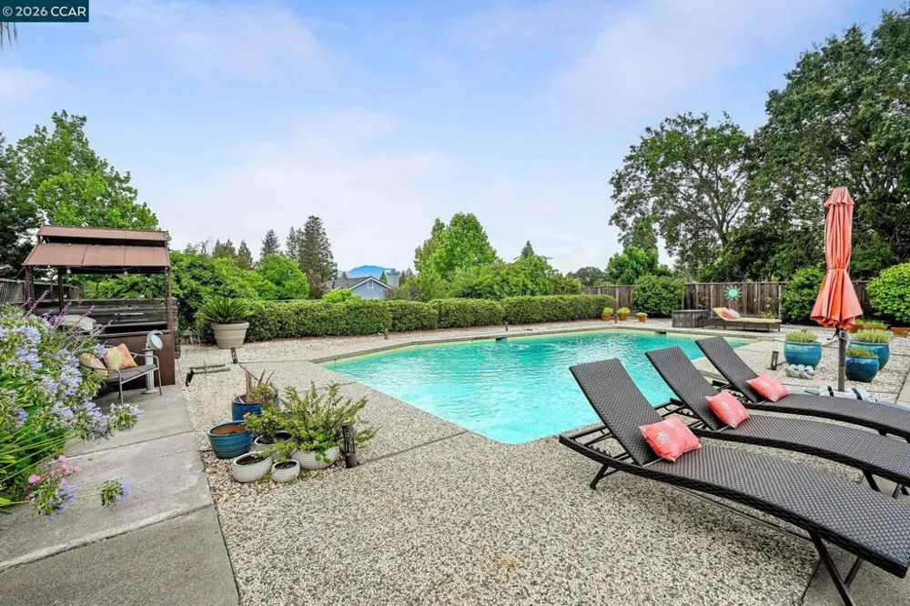 341 Twinview Dr Pleasant Hill, CA 94523