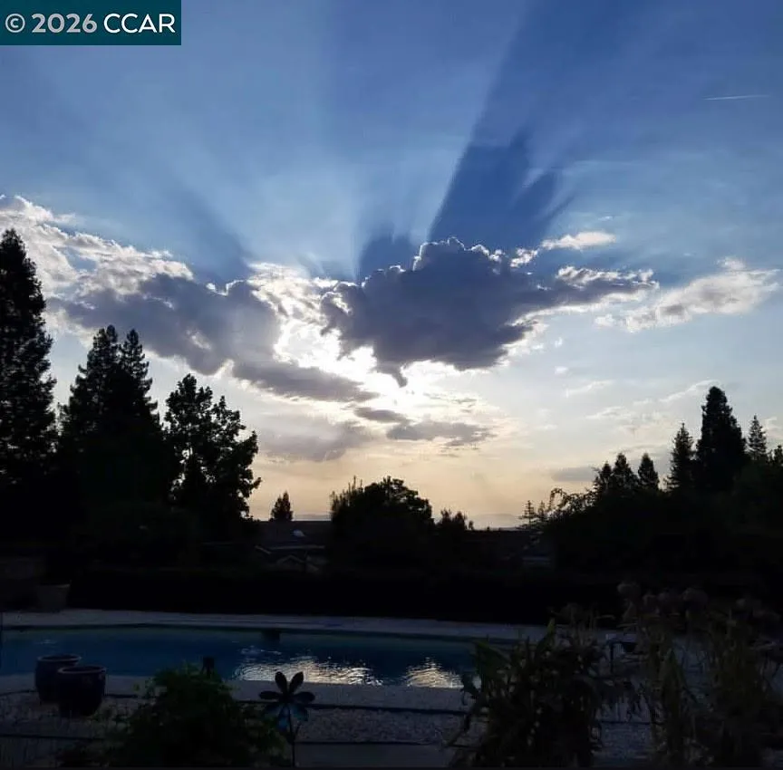 341 Twinview Dr Pleasant Hill, CA 94523