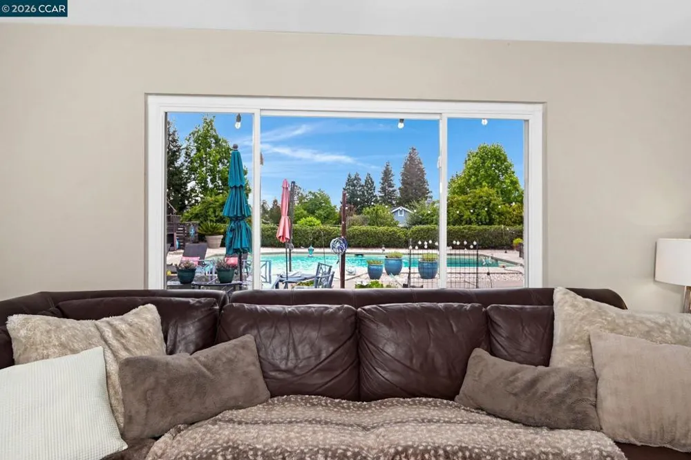341 Twinview Dr Pleasant Hill, CA 94523