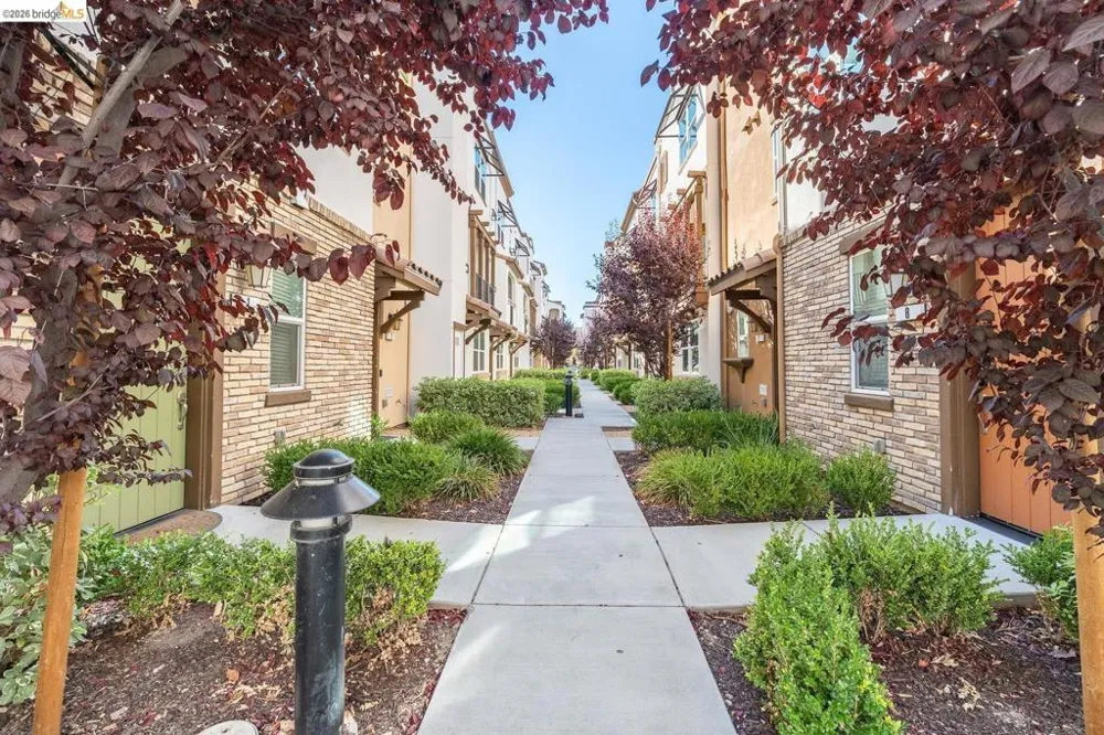 2731 Viterbo CT #UNIT 6 San Jose, CA 95111