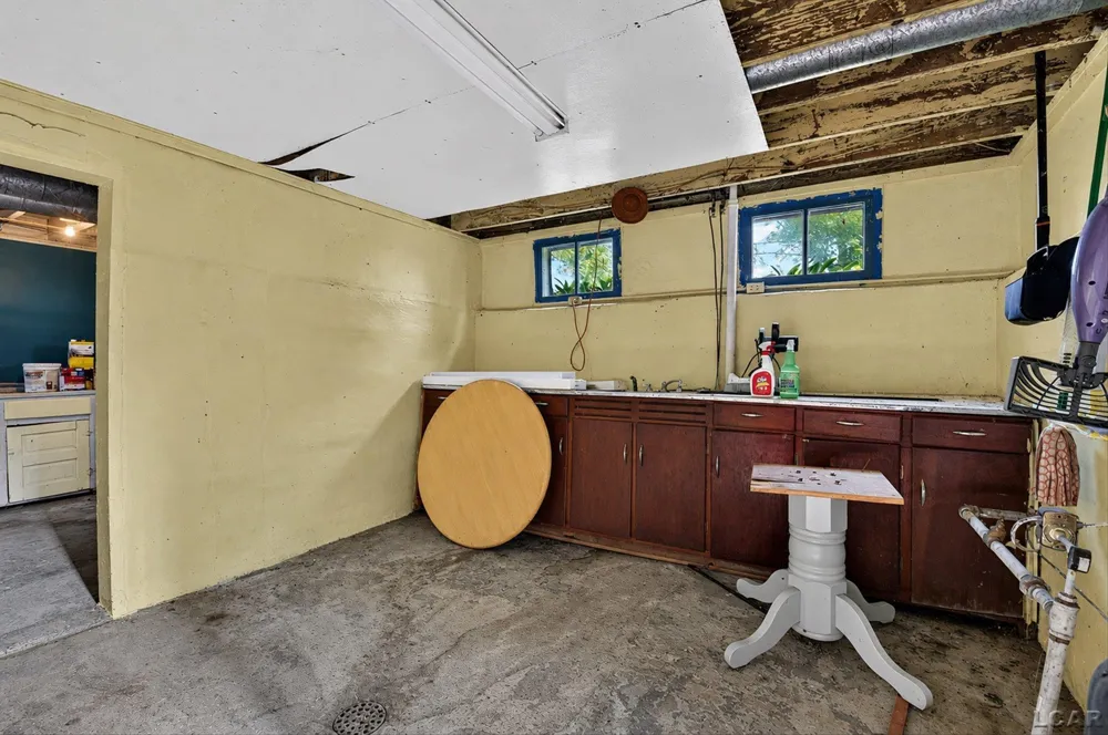 601 S Meridian Road Hudson Township, MI 49247
