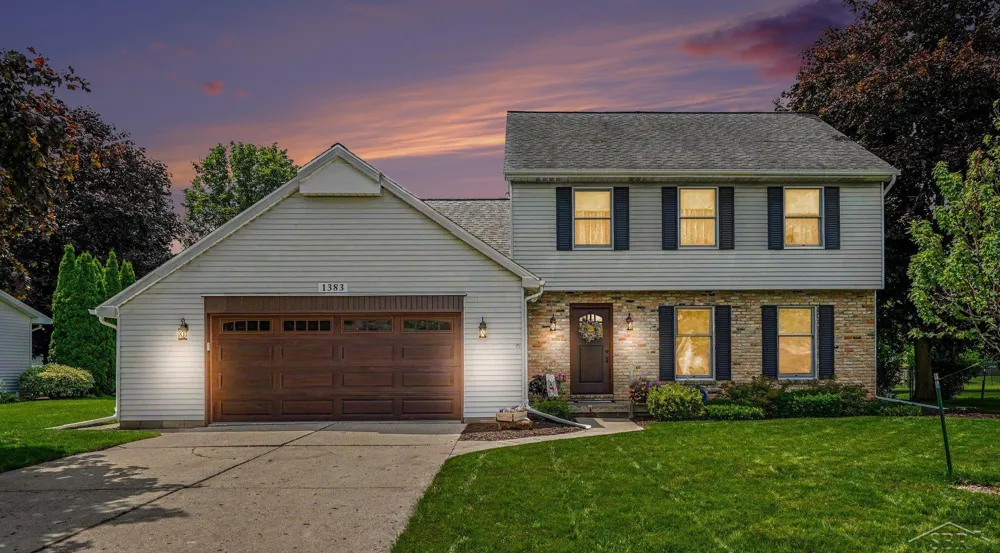 1383 Cranbrook Drive Saginaw Charter Township, MI 48638