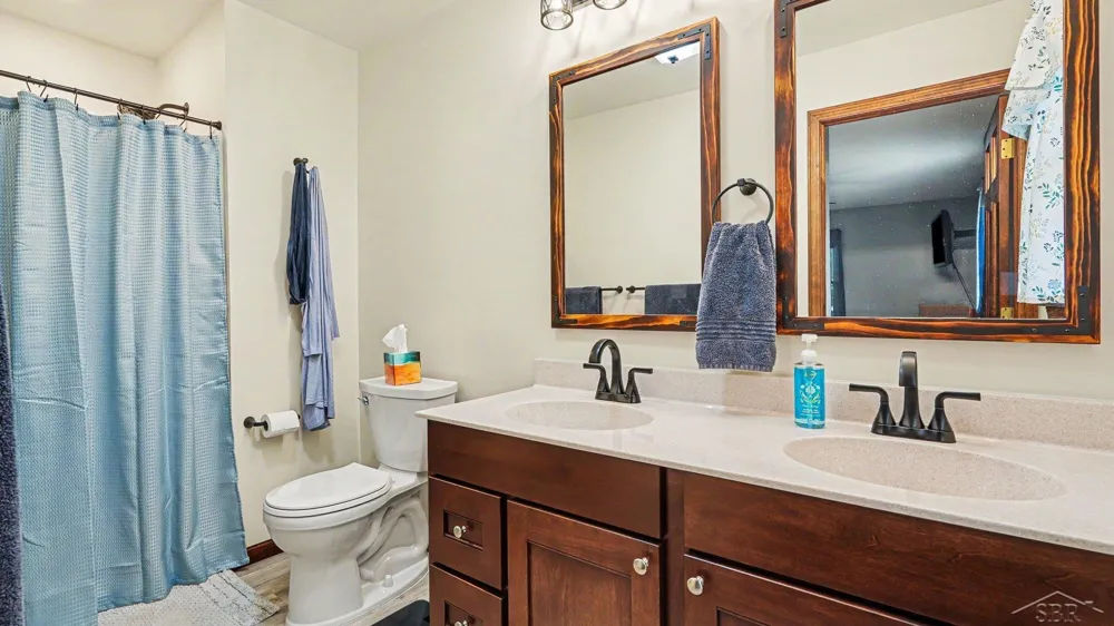 1383 Cranbrook Drive Saginaw Charter Township, MI 48638