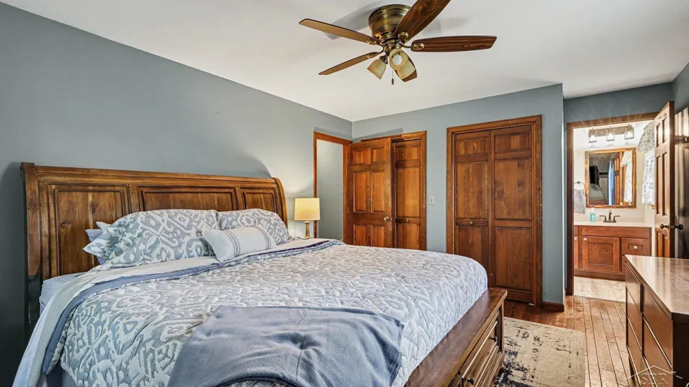 1383 Cranbrook Drive Saginaw Charter Township, MI 48638