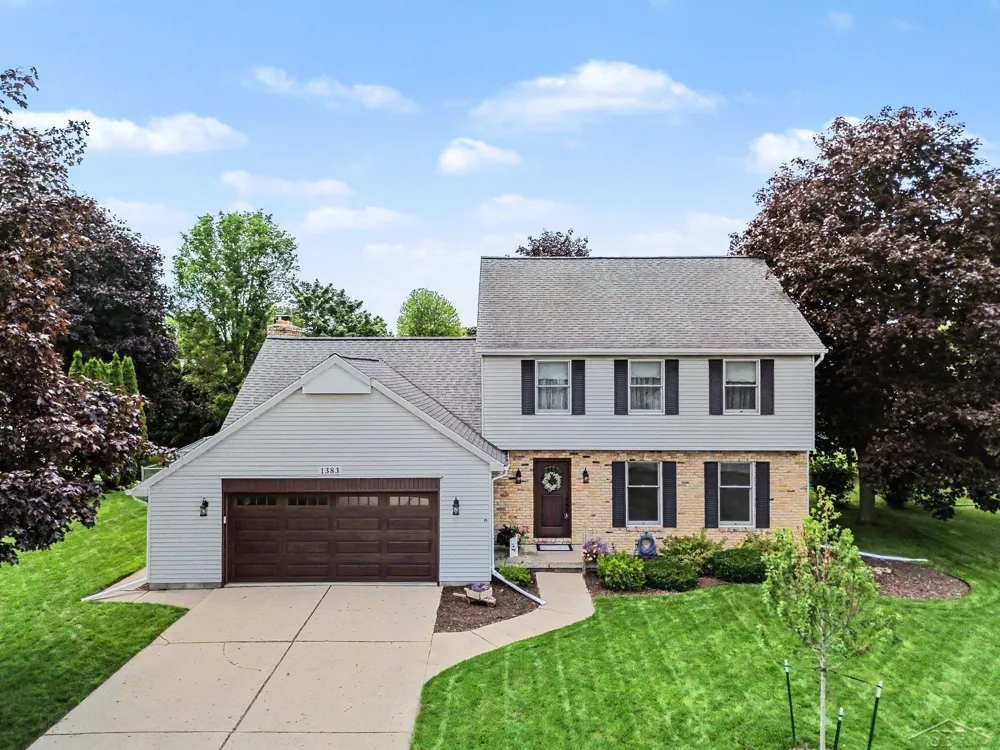 1383 Cranbrook Drive Saginaw Charter Township, MI 48638