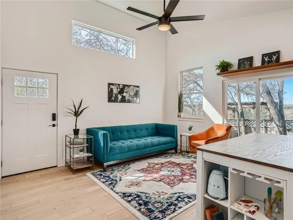 1614 Elmira Road Austin, TX 78721