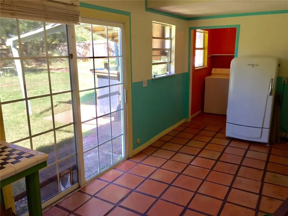 1614 Elmira Road Austin, TX 78721