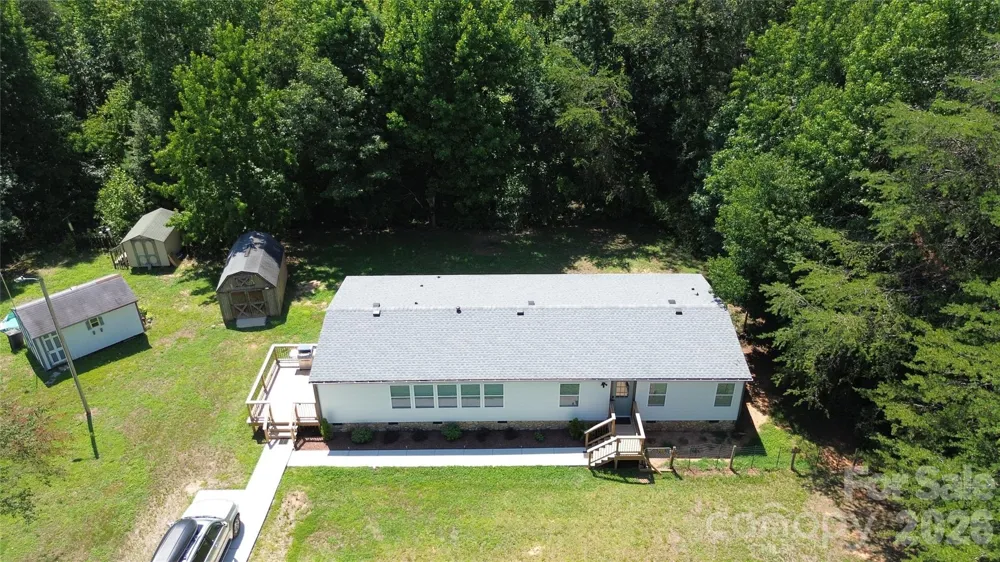 3585 Woodstream Drive Maiden, NC 28650