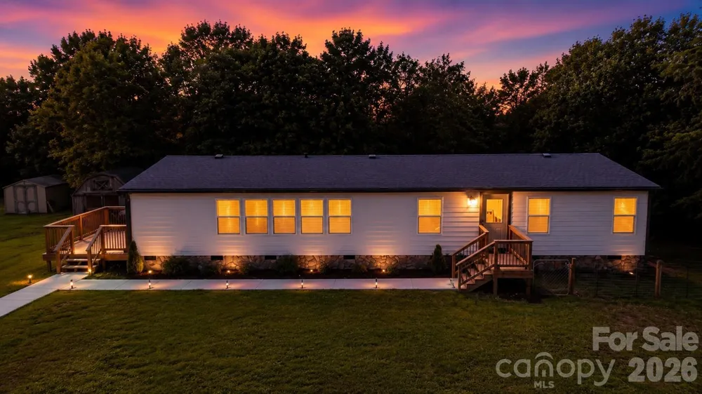 3585 Woodstream Drive Maiden, NC 28650