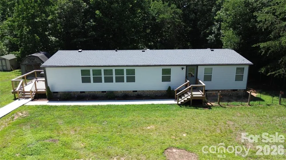 3585 Woodstream Drive Maiden, NC 28650