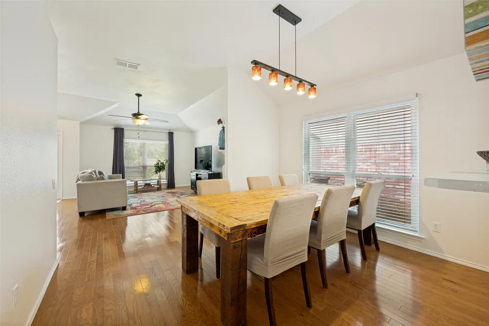 820 Wyndham Place Arlington, TX 76017