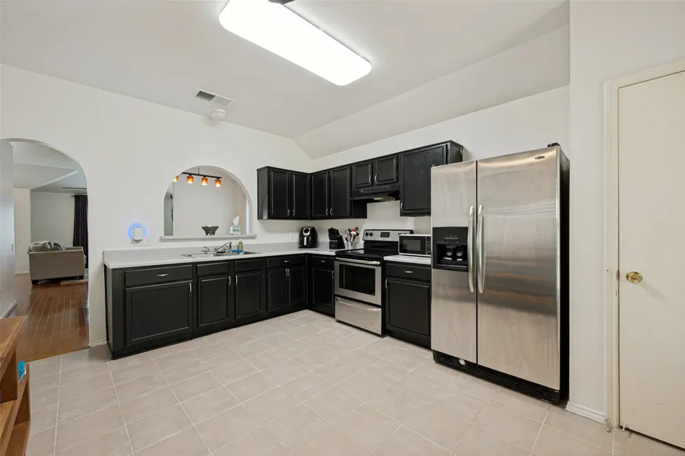 820 Wyndham Place Arlington, TX 76017