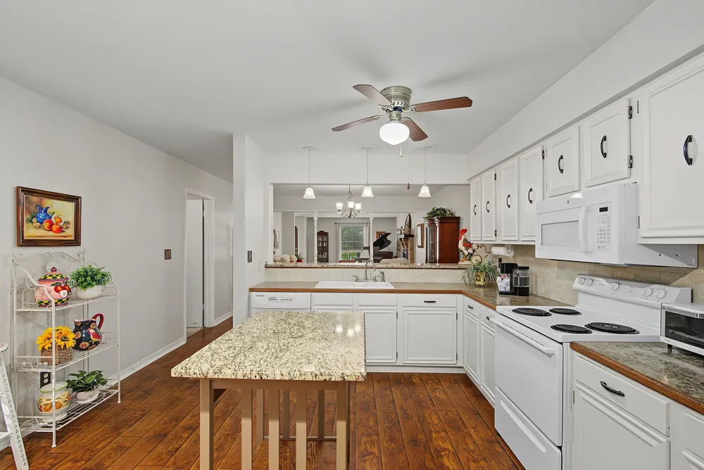 102 Malibu Drive Shreveport, LA 71115